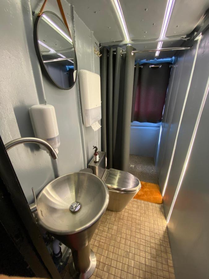 Hotel Modernus Kambarys Barzoje Ant Nemuno Kaunas Esterno foto