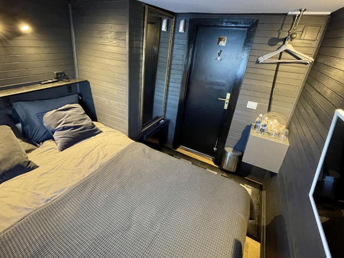 Hotel Modernus Kambarys Barzoje Ant Nemuno Kaunas Esterno foto